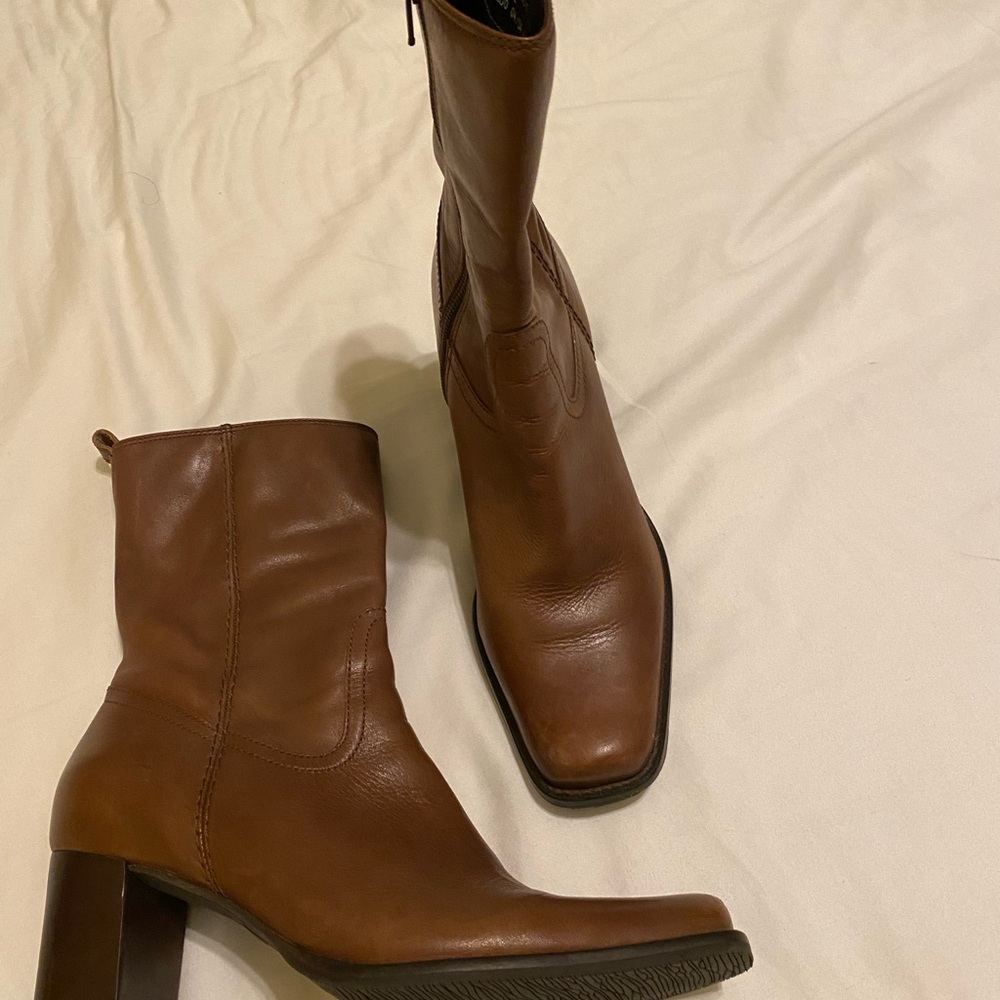 Bass women’s boots